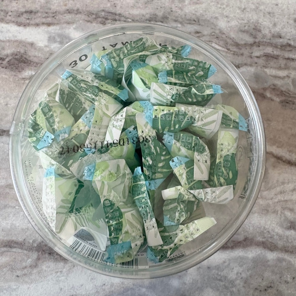 L. 100% Organic Cotton Core Tampons Regular Absorbency 30 Count BPA-Free Plastic - Picture 9 of 9